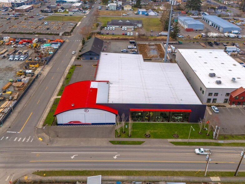 More Photos Of 1920 Garrett St, Enumclaw Industrial For Sale