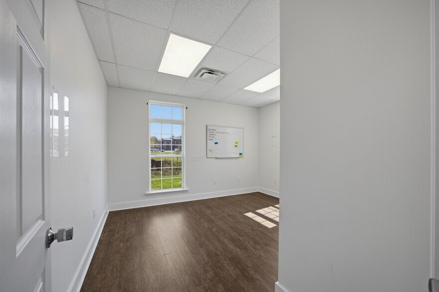 More Photos Of 7385 Applegate Ln, Chattanooga Medical For Sale