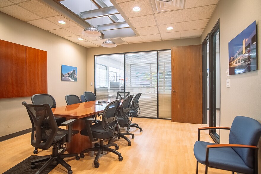 More Photos Of 5150 Avenida Encinas, Carlsbad Office For Sale