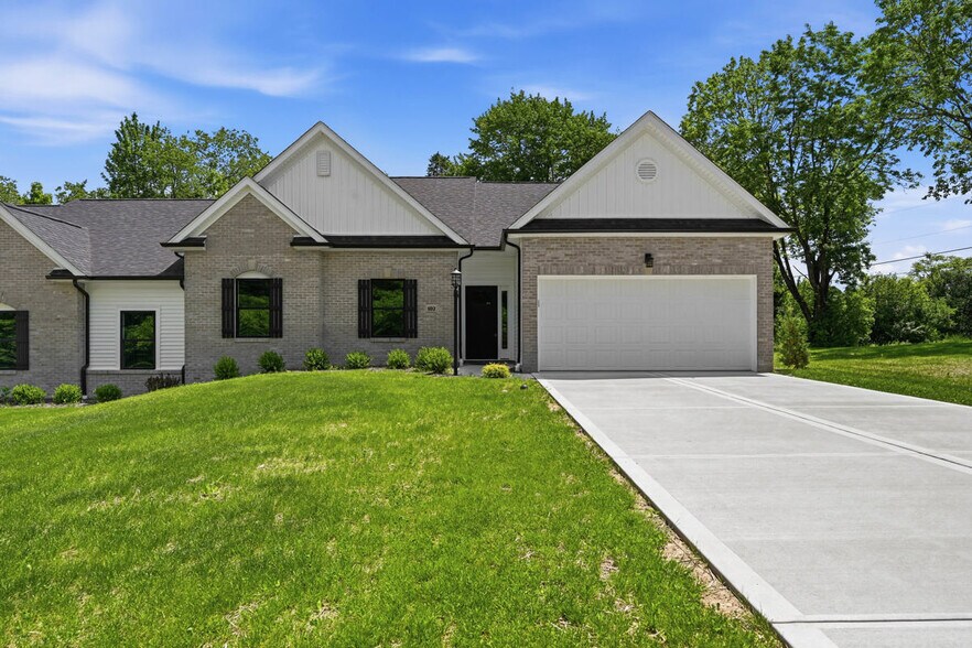 More Photos Of 100 Huselton Dr, Butler Specialty For Sale