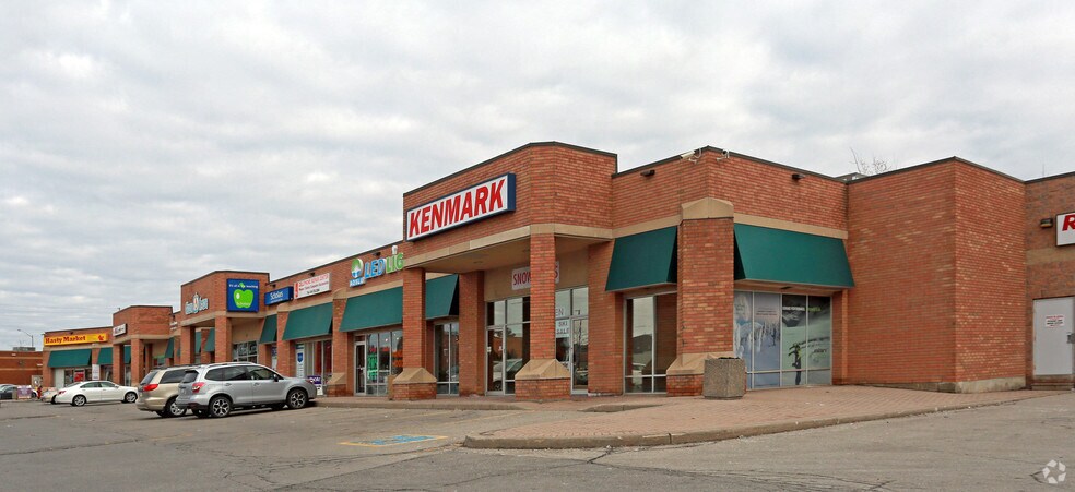 More Photos Of 11005 Yonge St, Richmond Hill Storefront For Lease