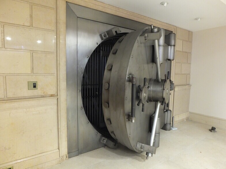 More Photos Of 545 Broadway, Brooklyn Office Residential For Lease