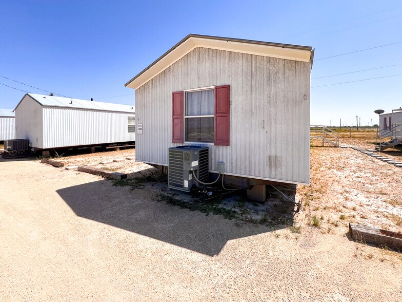 More Photos Of 3299 S Fulton Ave, Odessa Specialty For Sale