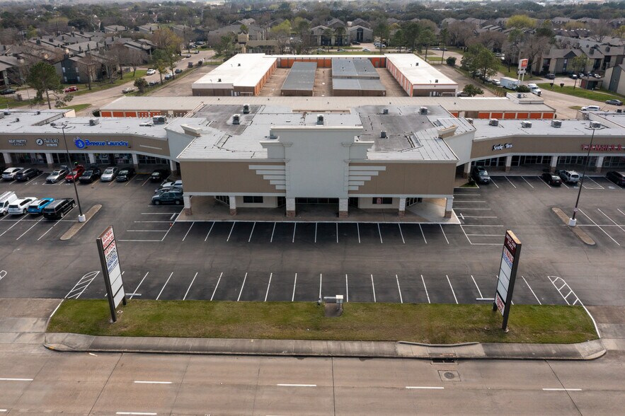 Primary Photo Of 13711 Westheimer Rd, Houston Unknown For Lease