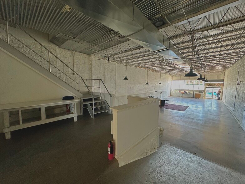 More Photos Of 1714 Holmes St, Kansas City Loft Creative Space For Sale