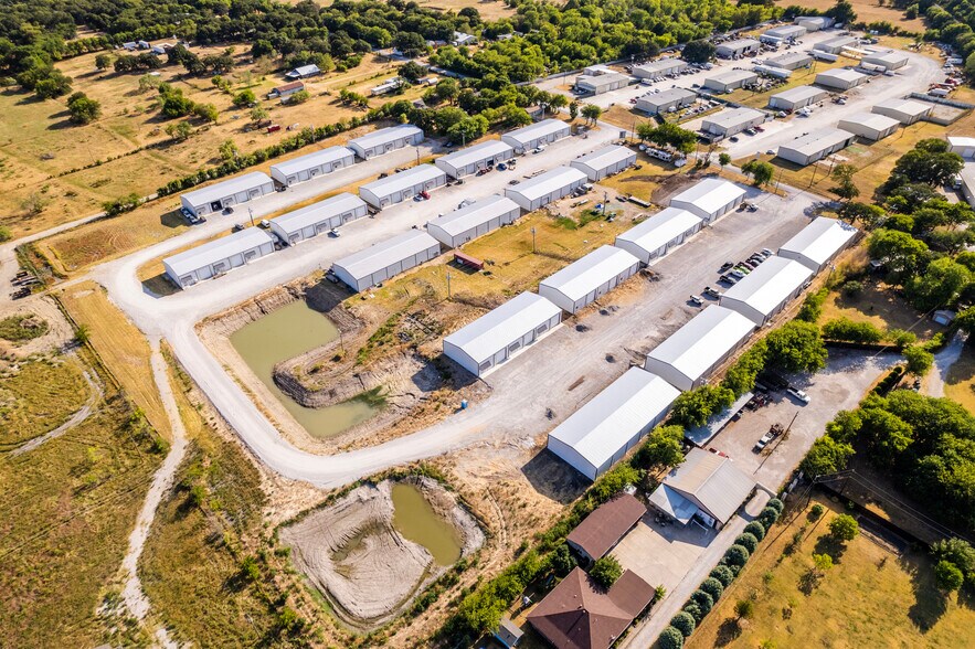 More Photos Of 2170 Collins Rd, Denton Unknown For Lease