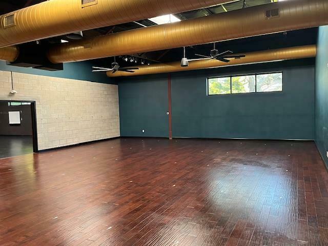 More Photos Of 655 31st St S, Saint Petersburg Warehouse For Sale