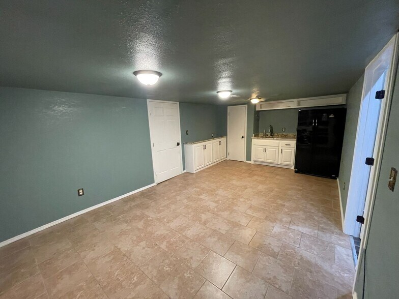 More Photos Of 9 W Main St, Ardmore Office For Sale