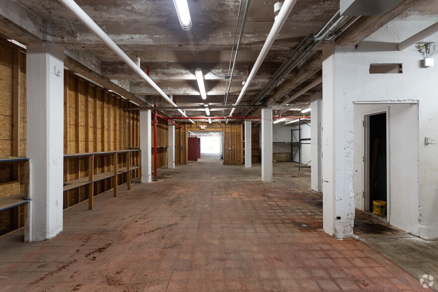 More Photos Of 31-33 School St, Yonkers Warehouse For Lease