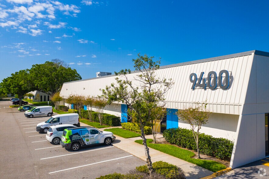 Primary Photo Of 9412-9424 International Ct N, Saint Petersburg Unknown For Lease