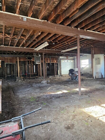 More Photos Of 84 Locust Ave, Wallington Multifamily For Sale