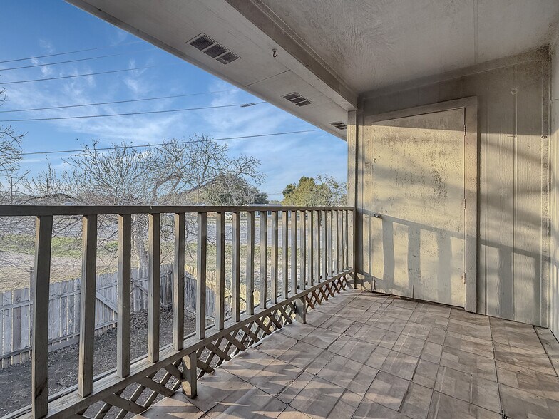 More Photos Of 1870 King David Dr, Three Rivers Apartments For Sale