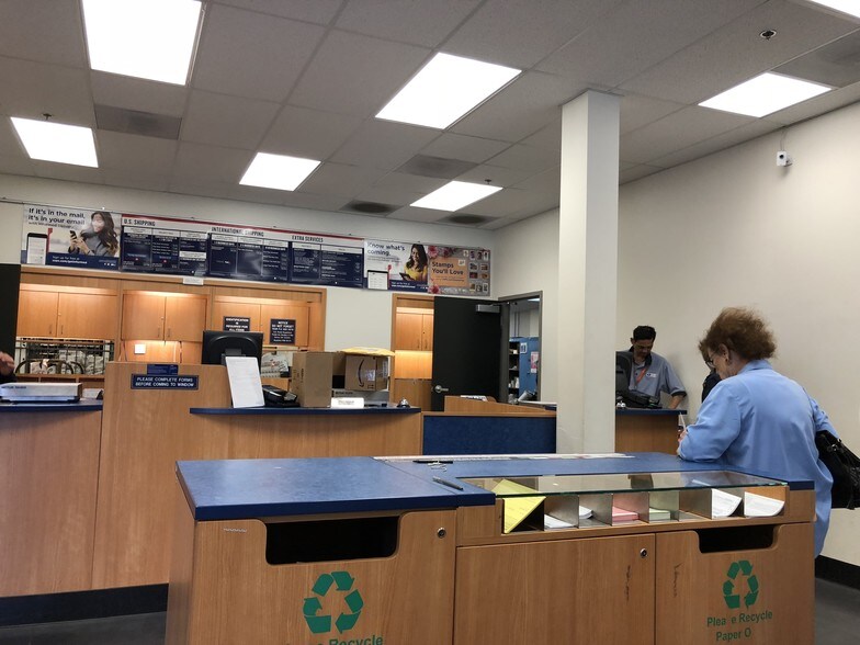 More Photos Of 329 Primrose Rd, Burlingame General Retail For Sale