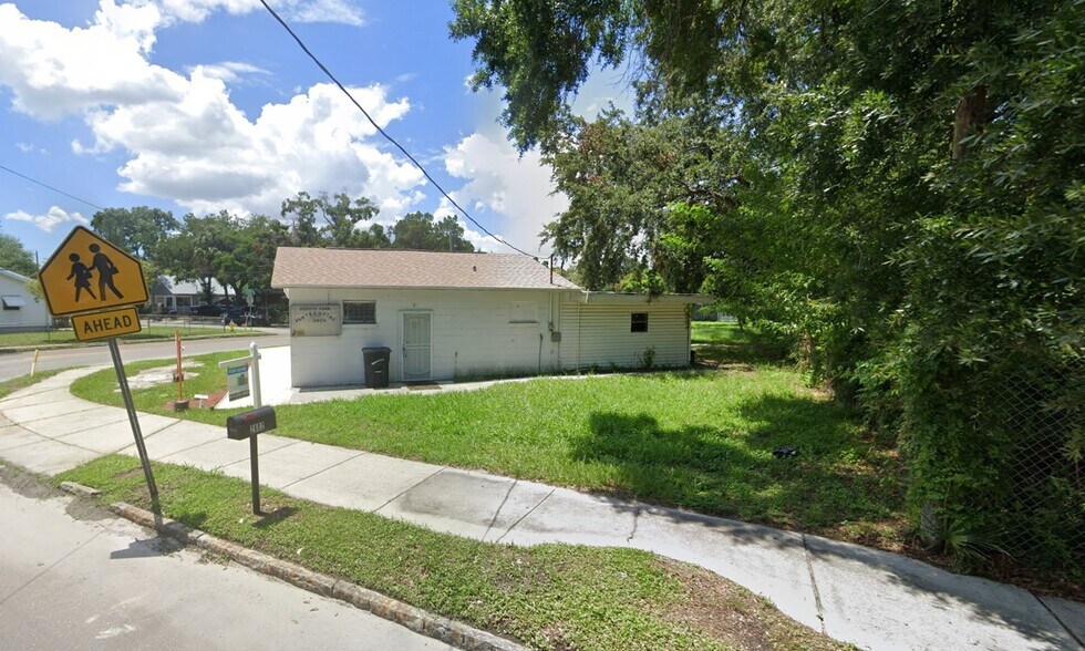 More Photos Of 2602 Corrine St, Tampa Loft Creative Space For Lease