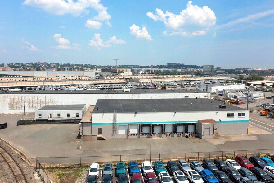 More Photos Of 210 Beacham St, Everett Refrigeration Cold Storage For Lease