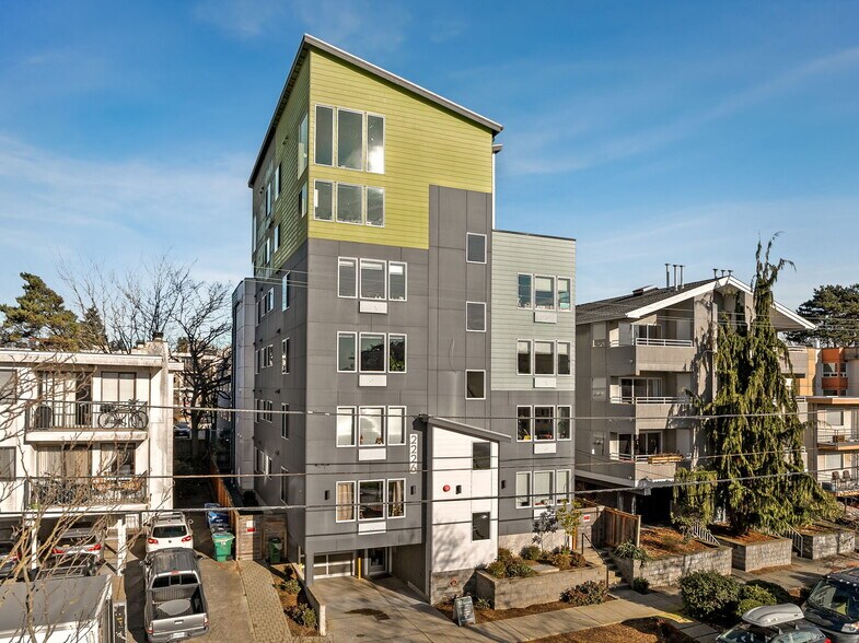 More Photos Of 2226 NW 58th St, Seattle Apartments For Sale