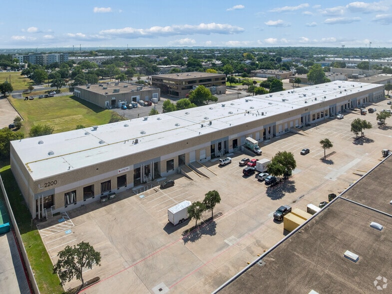 More Photos Of 2200 Denton Dr, Austin Unknown For Lease