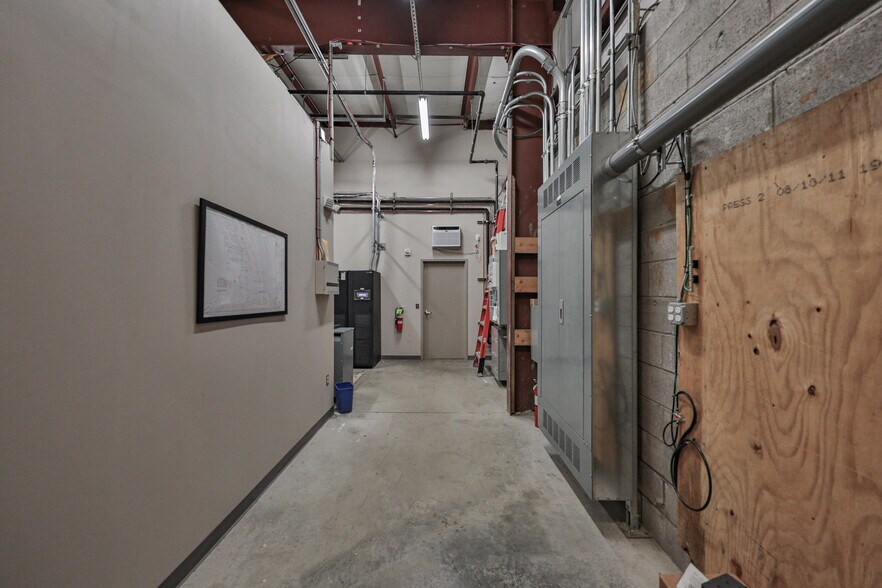 More Photos Of 2299 Brodhead Rd, Bethlehem Office For Sale