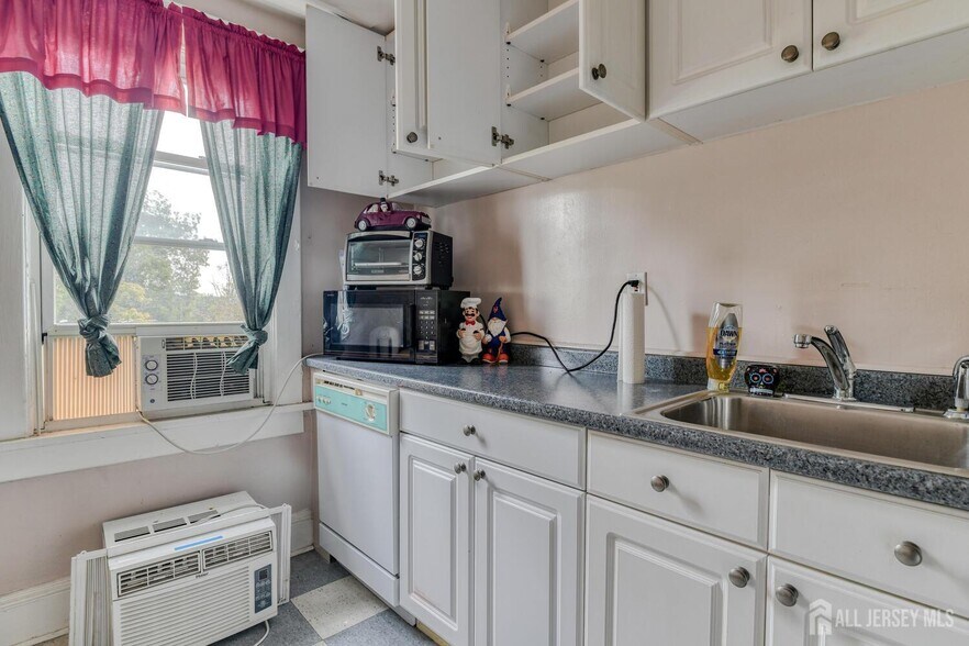 More Photos Of 213 S Main St, Milltown Office Residential For Sale