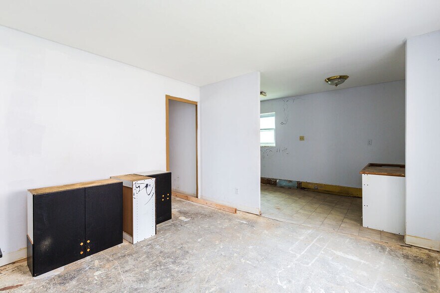More Photos Of 628 9th St, Niagara Falls Apartments For Sale