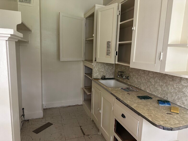 More Photos Of 320 S Morton Ave, Okmulgee Apartments For Sale