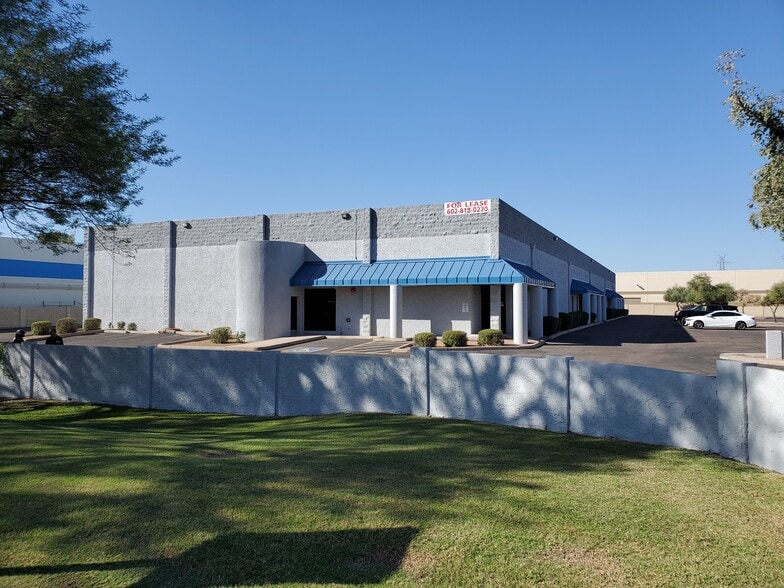 More Photos Of 422 S Madison Dr, Tempe Warehouse For Lease