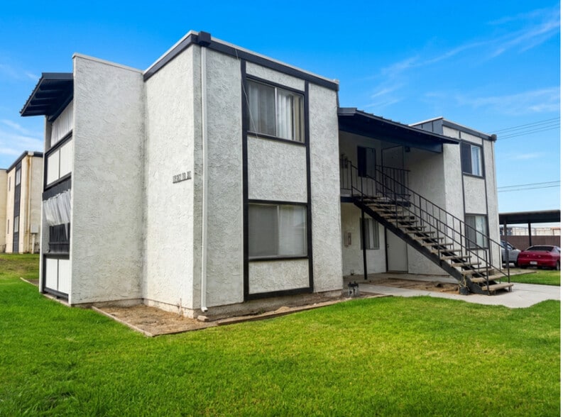 More Photos Of 10982 Rincon St, Loma Linda Apartments For Sale
