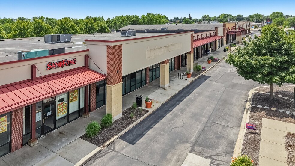 More Photos Of 2815-2929 S Chicago Ave, South Milwaukee Unknown For Lease