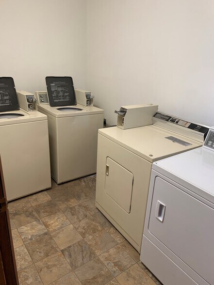 More Photos Of 62271 CA-299, Cedarville Hotel For Sale