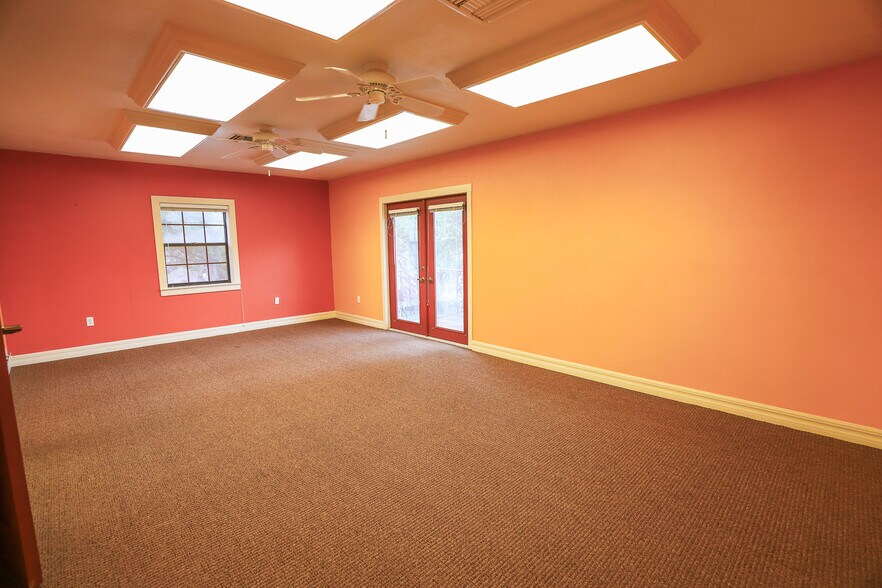 More Photos Of 305 SE 2nd Ave, Gainesville Office For Lease