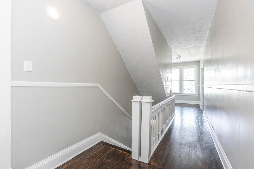 More Photos Of 265 S Highland St, Winchester Apartments For Sale