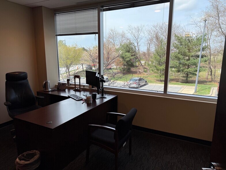 More Photos Of 8894 Stanford Blvd, Columbia Medical For Lease