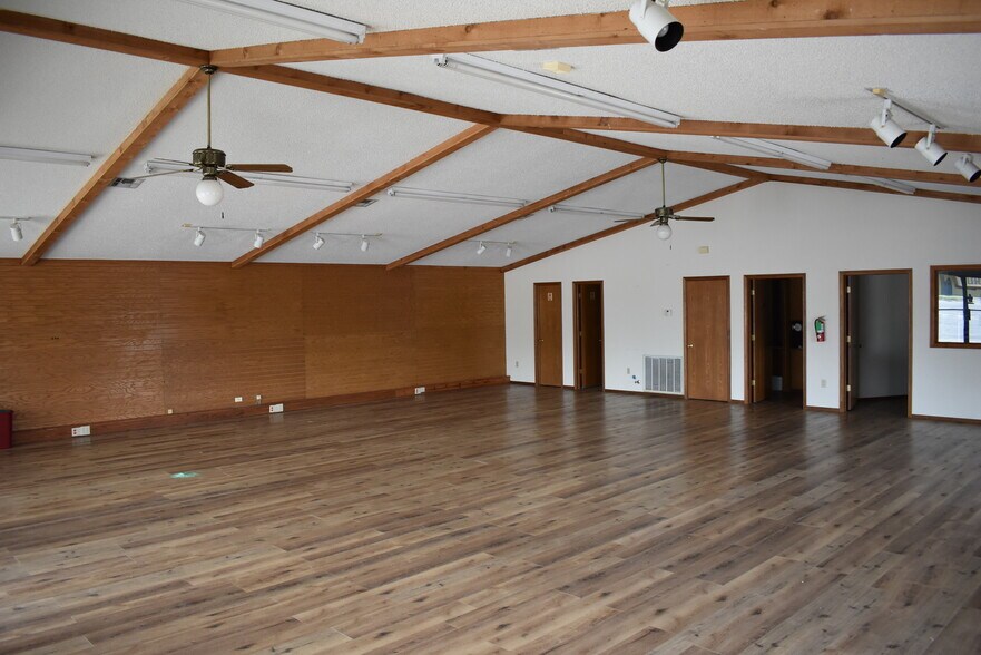 More Photos Of 4802 S Muskogee Ave, Tahlequah Office For Lease