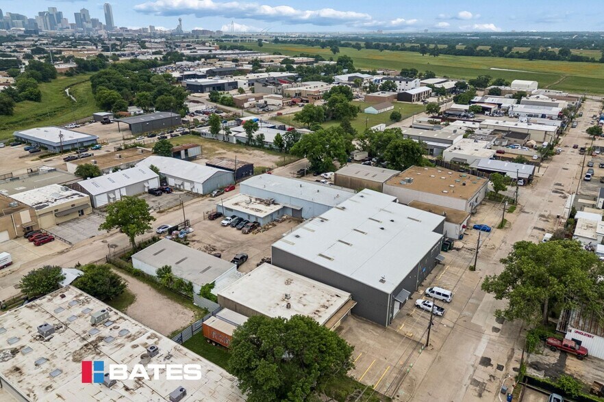 More Photos Of 4819 Vicksburg St, Dallas Showroom For Sale