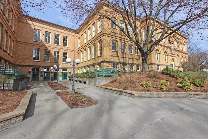 More Photos Of 17 New South St, Northampton Office Residential For Lease