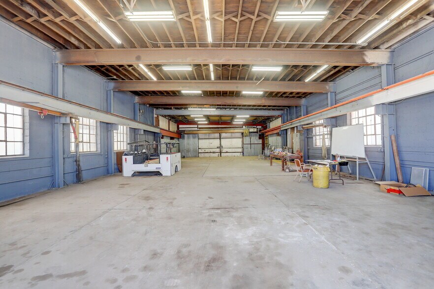 More Photos Of 5320 Cook St, Denver Warehouse For Lease