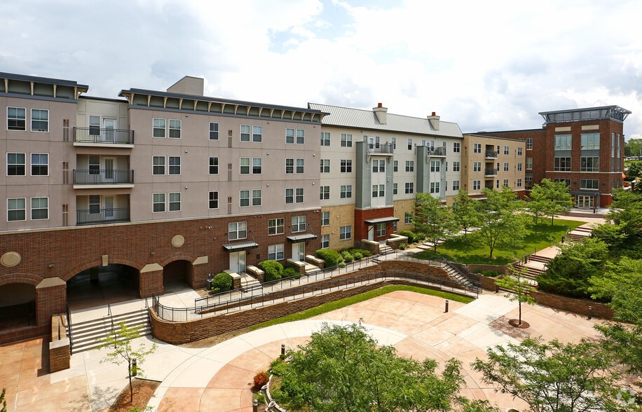 More Photos Of 12700 Nicollet Ave, Burnsville Apartments For Lease