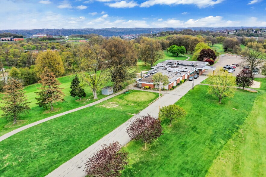 More Photos Of 825 Commonwealth Ave, West Mifflin Land For Sale