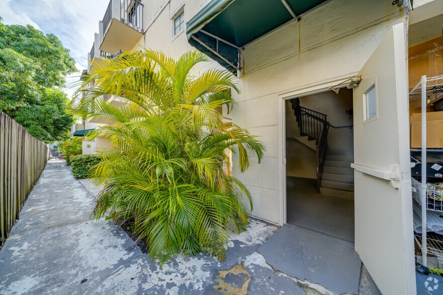 More Photos Of 763 SW 5th St, Miami Apartments For Sale