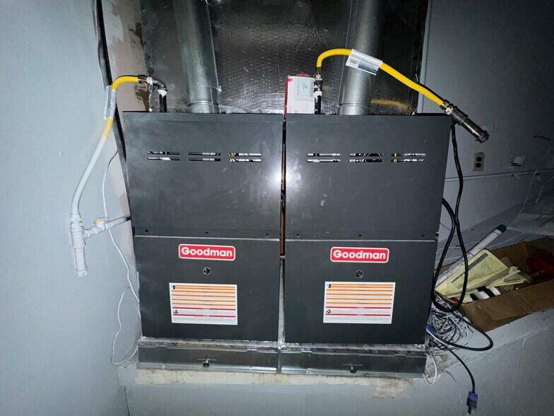 More Photos Of 116 N Clark St, Burleson Religious Facility For Sale