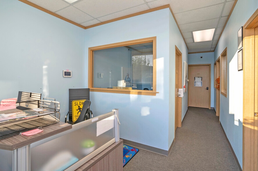 More Photos Of 9124 Gravelly Lake Dr SW, Lakewood Office For Sale