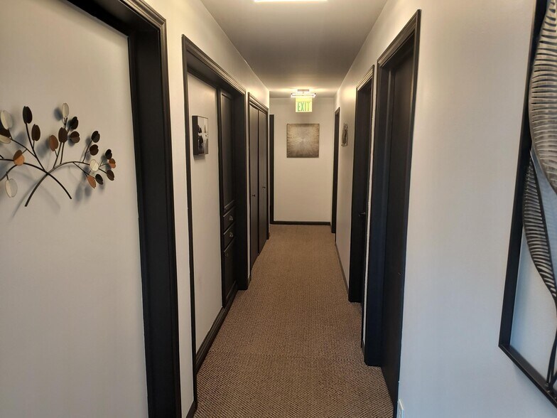More Photos Of 910 Richard Rd, Dyer Office For Sale