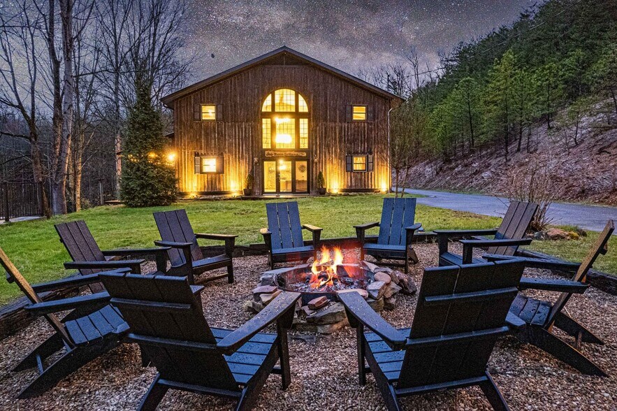 More Photos Of 1293 Laurel Lick Rd, Sevierville Specialty For Sale
