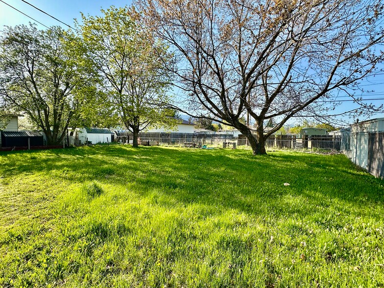 More Photos Of 2329 Fairview Ave, Missoula Multifamily For Sale