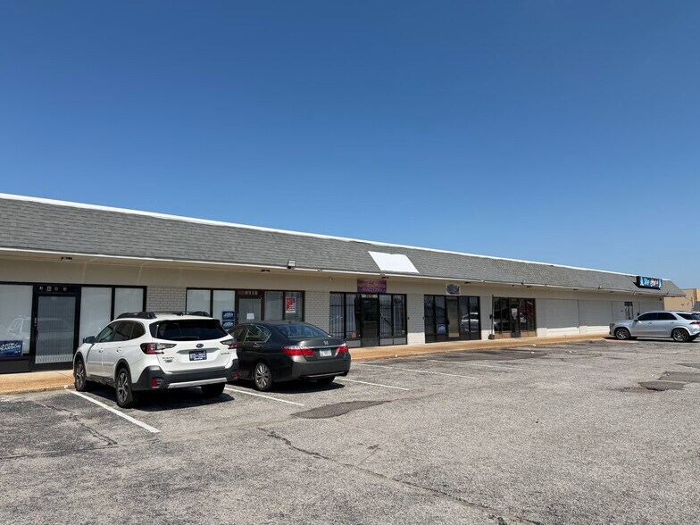 More Photos Of 3667-3683 S Mendenhall Rd, Memphis Unknown For Lease