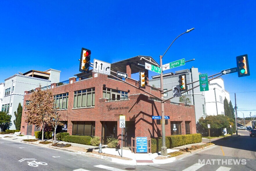 Primary Photo Of 715 Jones St, Fort Worth Office Residential For Lease
