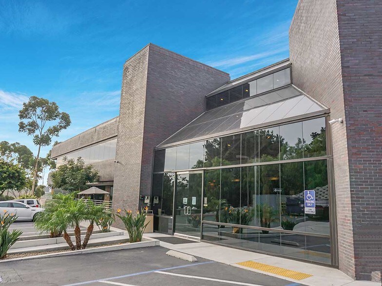 More Photos Of 4375 Jutland Dr, San Diego Loft Creative Space For Sale