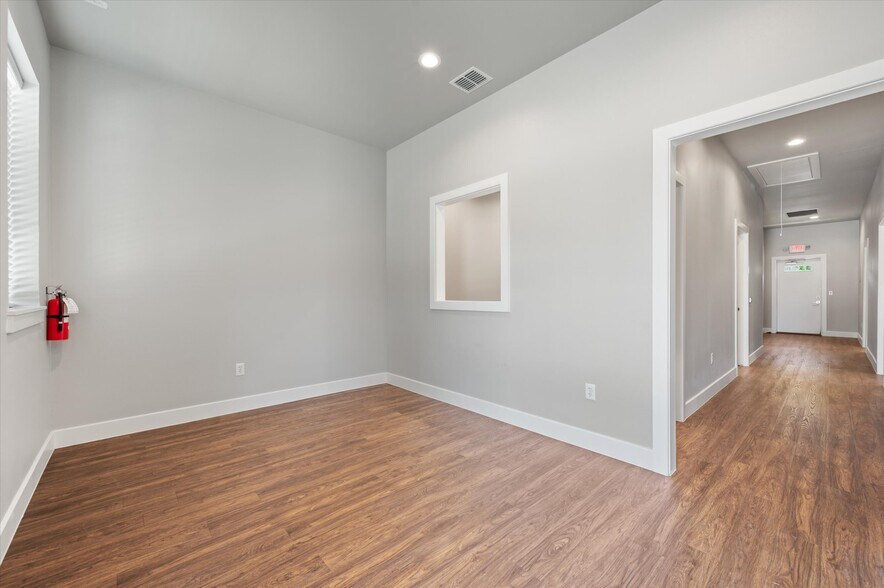 More Photos Of 350 Rufe Snow Dr, Keller Medical For Lease