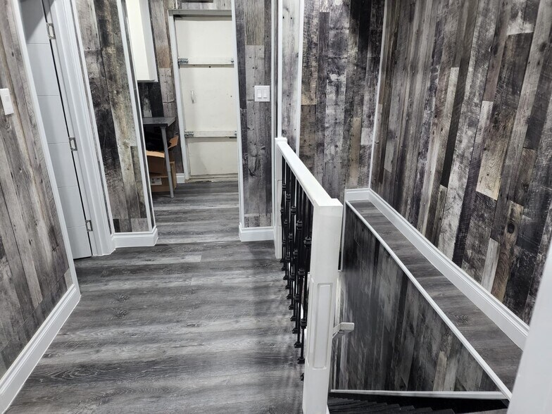 More Photos Of 125-127 Spadina Ave, Toronto Storefront Retail Office For Lease
