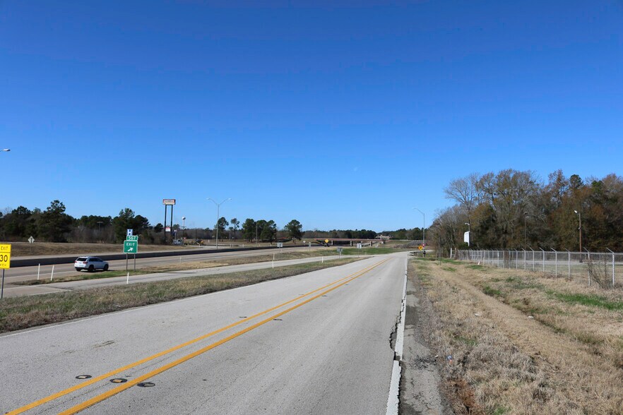 More Photos Of 13343 Interstate 20 E, Tyler Warehouse For Lease